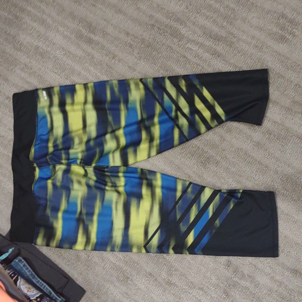 Capris legging - Picture 2 of 3